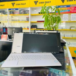 Thay Màn Hình Laptop Toshiba Chính Hãng tại Bình Dương